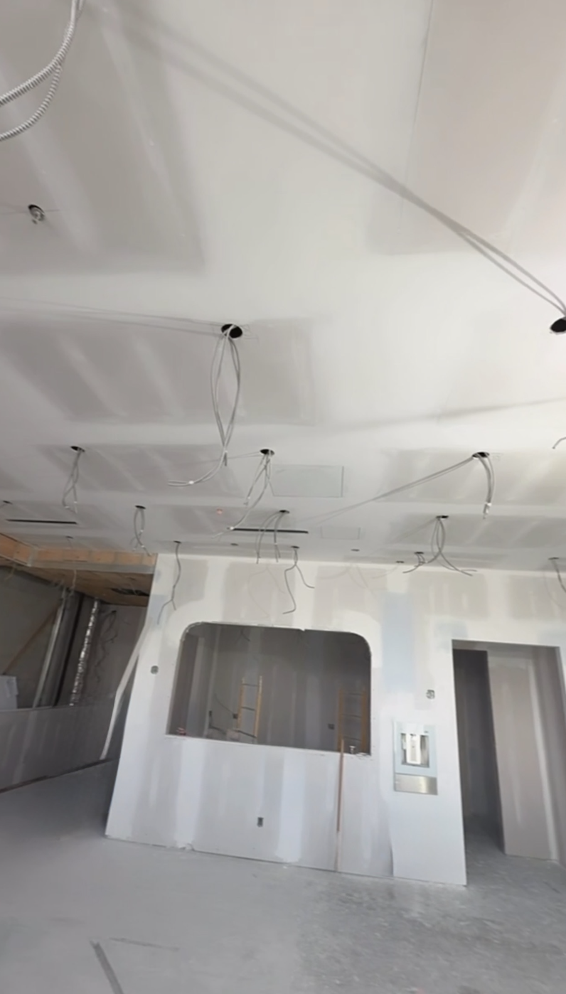 Taping — commercial interior work in Toronto